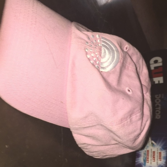 Hat - Picture 1 of 2